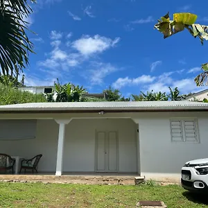 Hébergement de vacances Jolie Maison Creole - Confort, Trois-Rivières